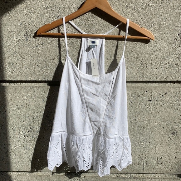 NWT Old Navy Medium Eyelet Racerback tank in white - Picture 1 of 9